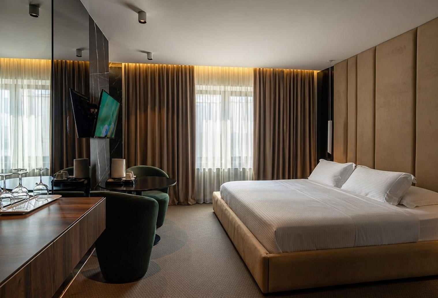 Hotel Chicago in Shkoder city center