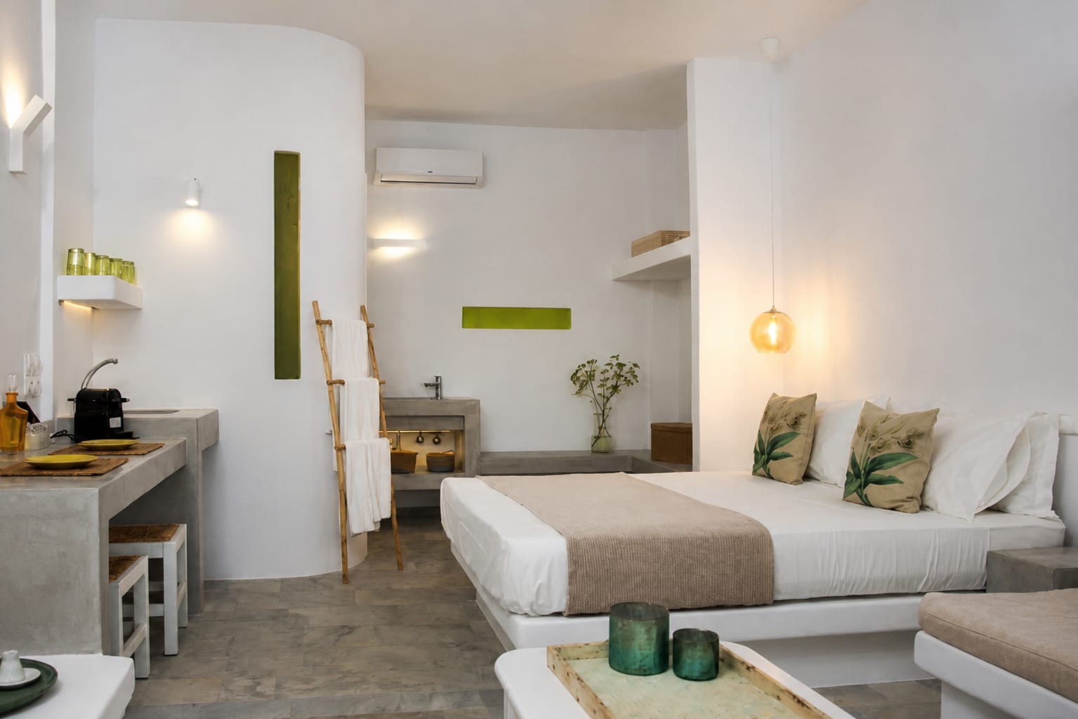 Aspries Suites accommodation in Piso Livadi on Paros island