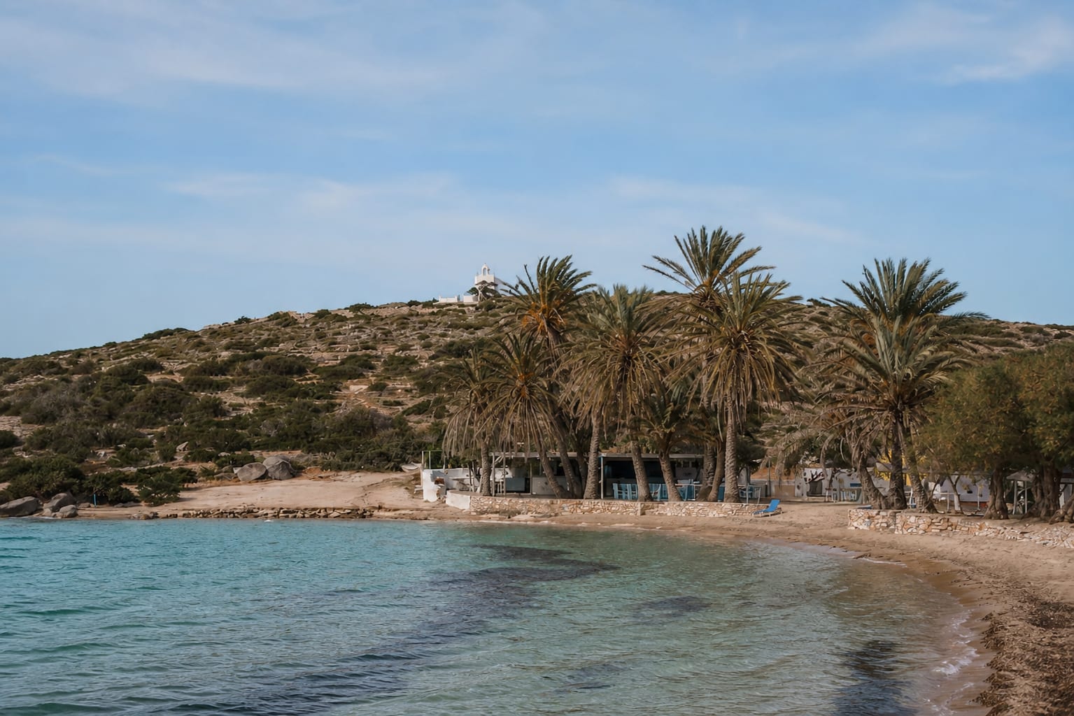 Laris Beach Bar on Paros with coastal seating and sea views