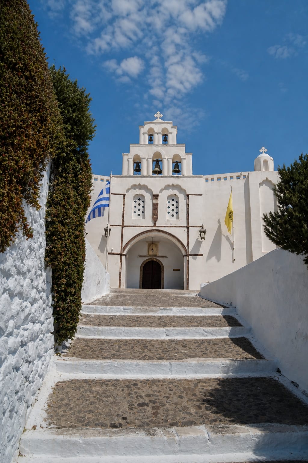 Traditional village architecture in Pyrgos during a Santorini itinerary